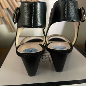 Black, brand new never worn Nine West wedges. Size 7.5